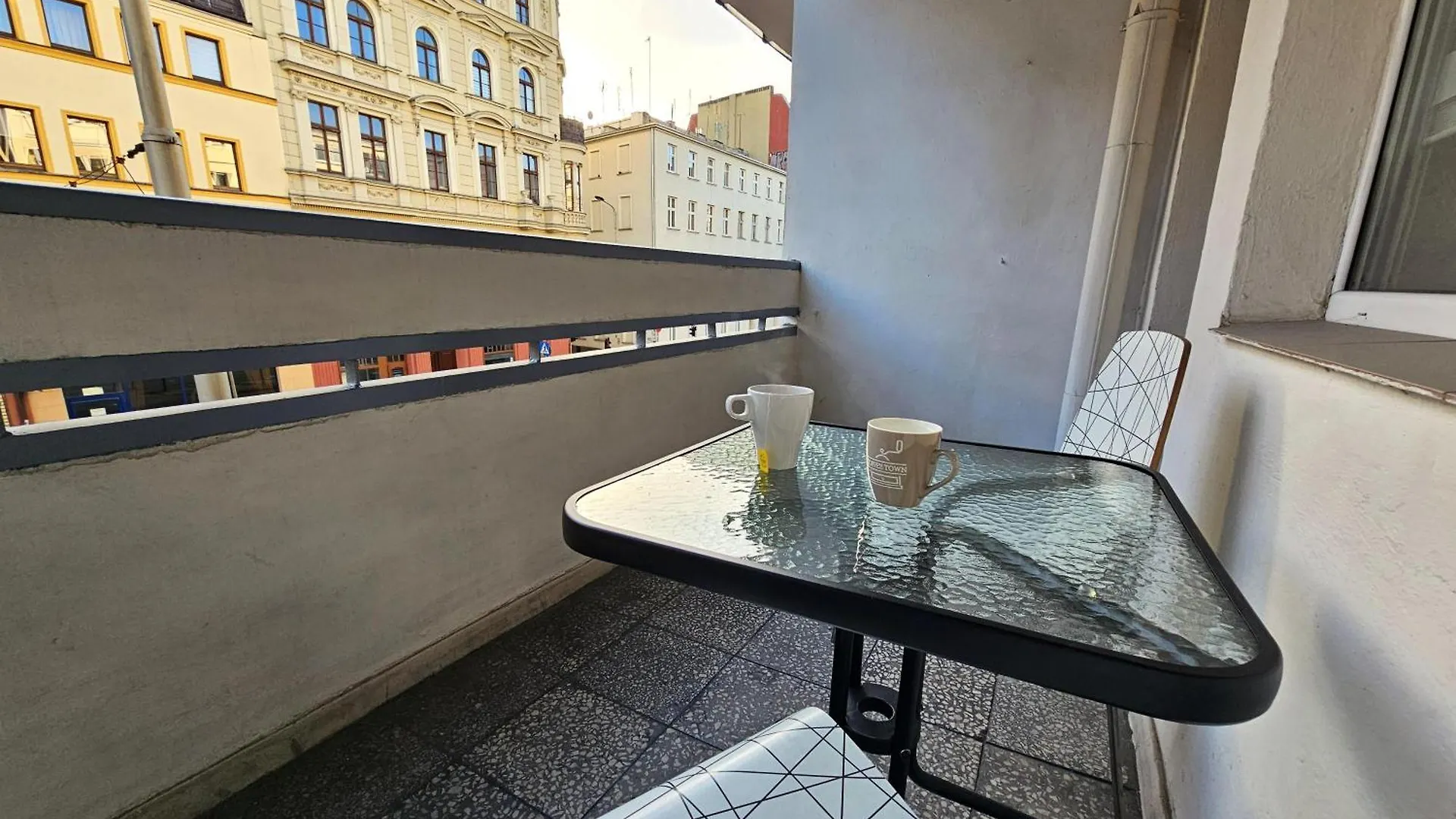 Cozy Apartment 5 Min Walk From Rynek Square Wrocław Polen